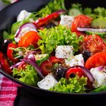 Especias y condimentos esenciales en tu cocina